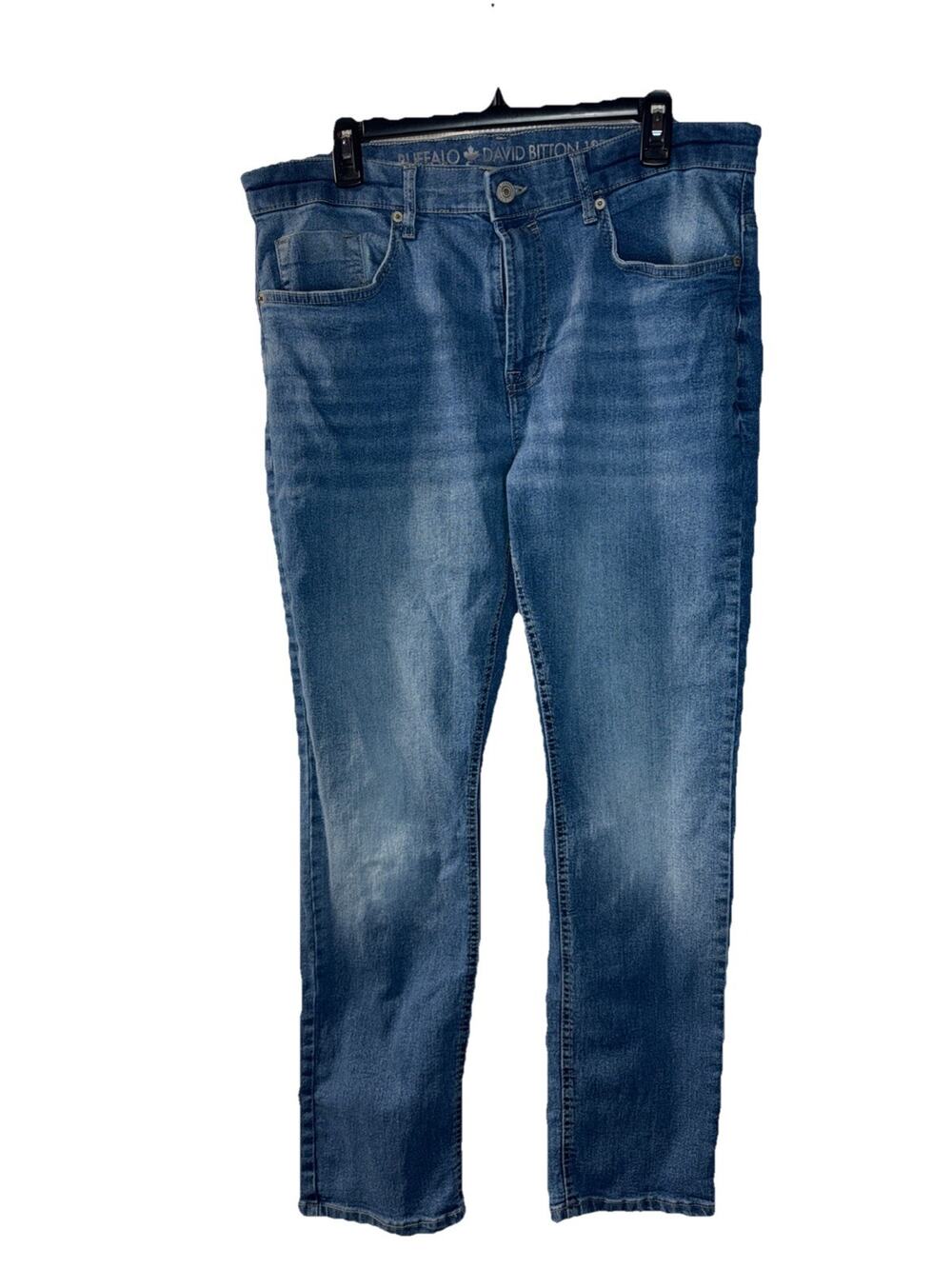 Size 36x32 Men’s Buffalo David Button Jeans